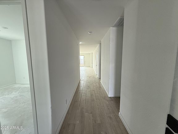 4th image of 9615 W TAMARISK Avenue