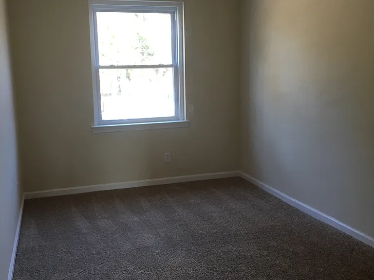 1 Pennsylvania Rd #8 — Photo 18