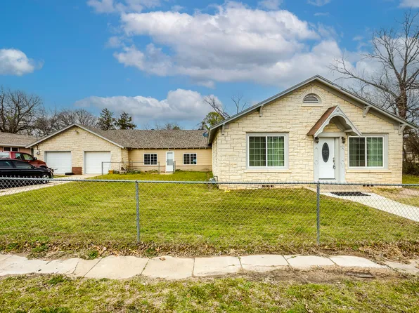 406 W Franklin St, Alvord, TX 76225