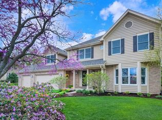 3465 Heartland Dr, Geneva, IL 60134