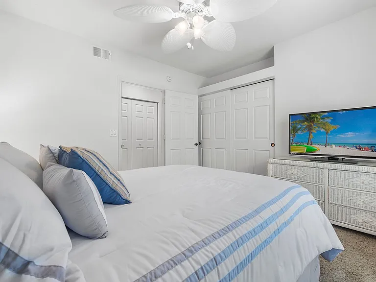 23821 Marbella Bay Rd #102 — Photo 14