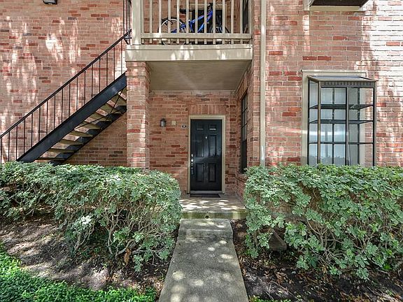 2nd image of 2255 Braeswood Park Dr APT 193