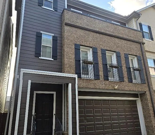 4109 Allen St — Photo 1