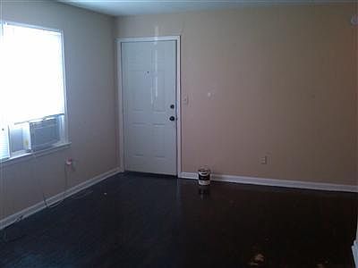 3rd image of 1860 Dalton Ct