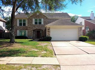 6906 Elmscott Dr, Pasadena, TX 77505