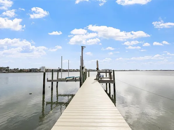 311 Sunset Dr N, Saint Petersburg, FL 33710