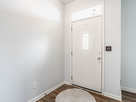 5th image of 13 Markleville Ln