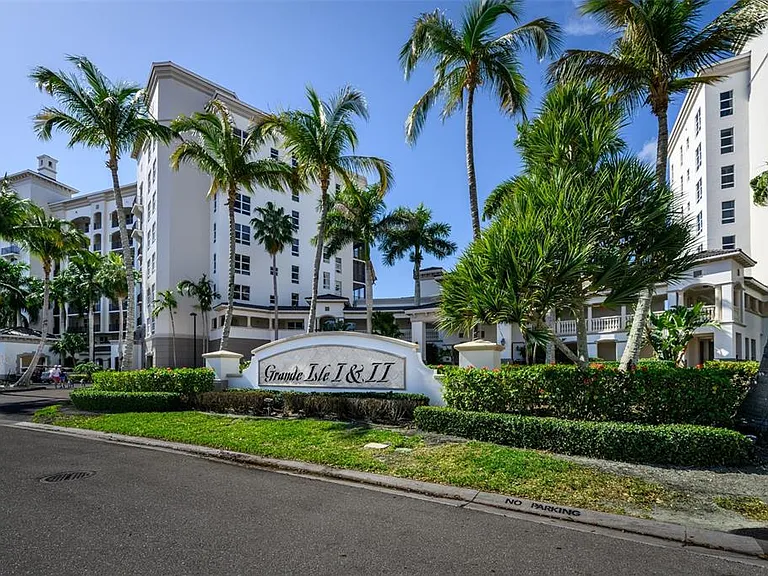 3313 Sunset Key Cir #104 — Photo 1