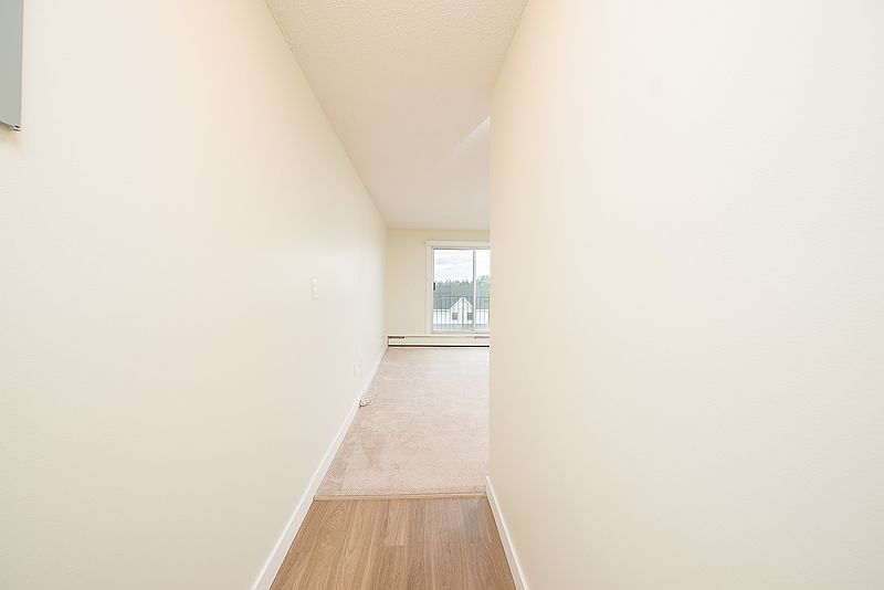 Spruce Grove Apartment for rent - 2 Bedrooms — photo 11