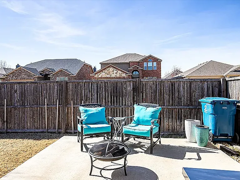 8800 Deadwood Ln — Photo 10