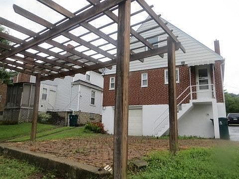 2nd image of 3346 Dartmouth Dr