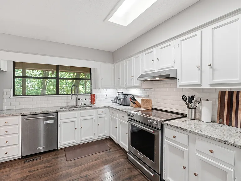 3 Catina Ct — Photo 7