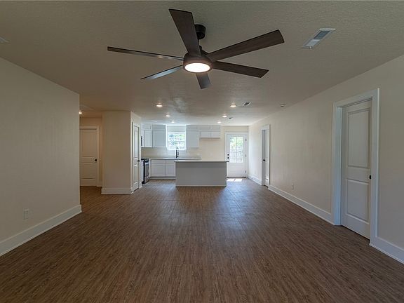 3rd image of 22023 Annette Dr