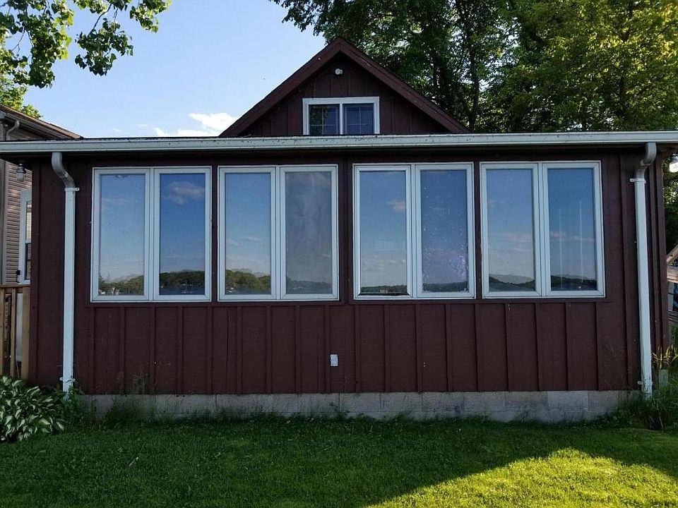 1st image of 24210 Peninsula Dr