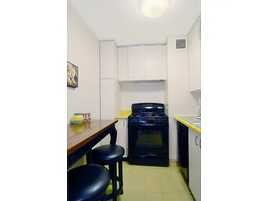 Sold by Corcoran | media 1