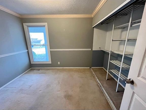 4th image of 2731 Meramar Dr
