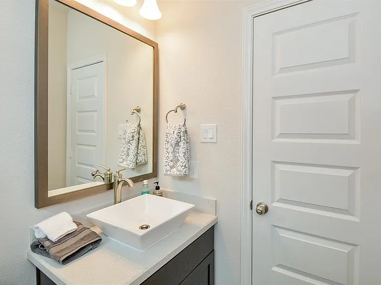 923 Orange Zest Ln — Photo 35