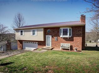 5229 Linda Vista Dr, Cross Lanes, WV 25313