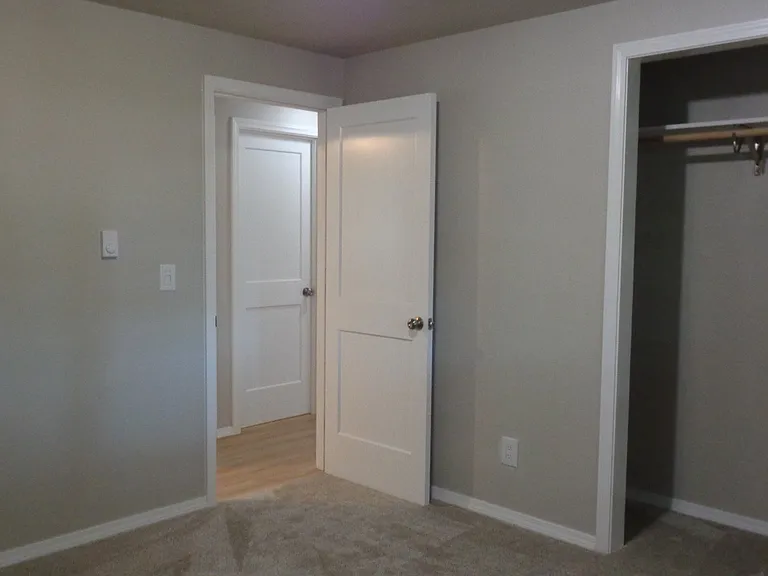 6321 Broadway Ave #4 — Photo 15