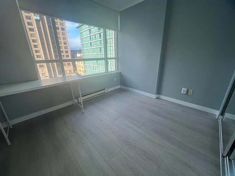 438 Seymour St #11F — Photo 3