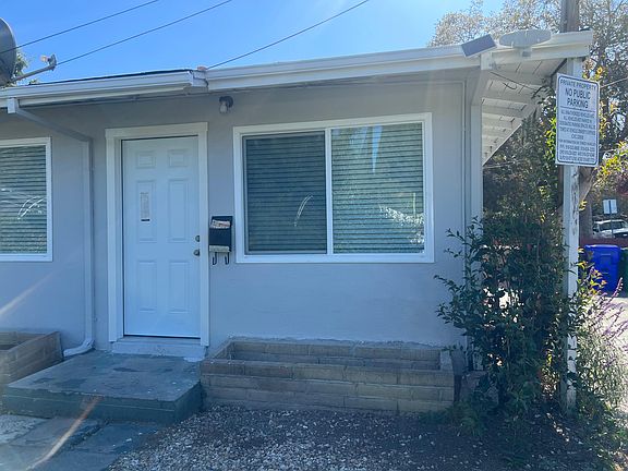 3rd image of 21436 Montgomery Ave