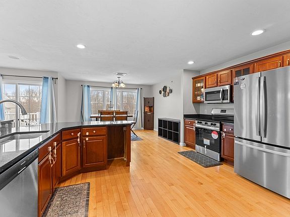 4th image of 717 Hampton Way Unit 717