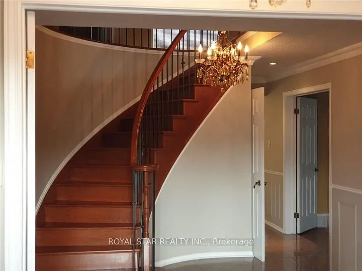 8 Hime Cres — Photo 4