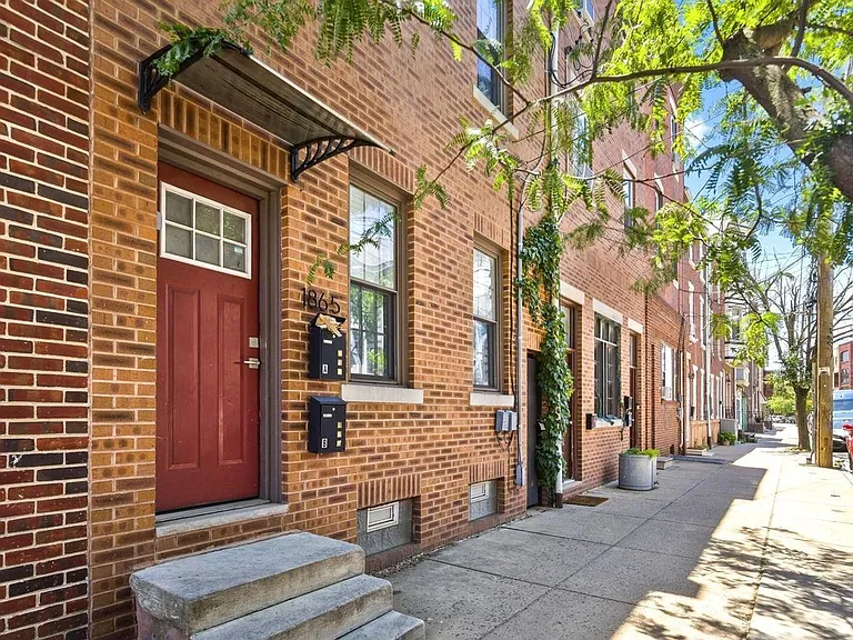1865 Frankford Ave — Photo 29