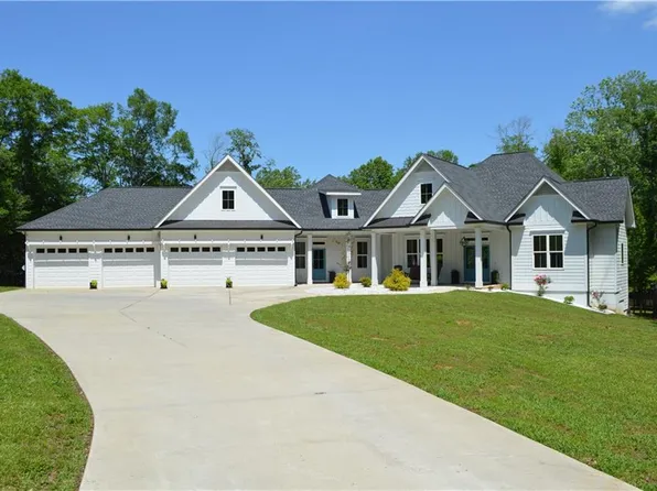 8 Ripplewood Trl, Kingston, GA 30145