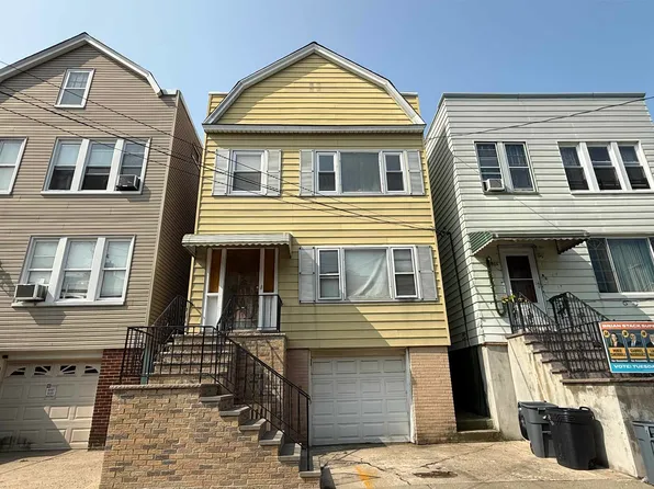 1403 8th St, North Bergen, NJ 07047