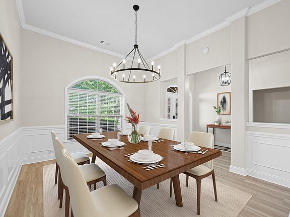 5th image of 407 Jewelwood Dr
