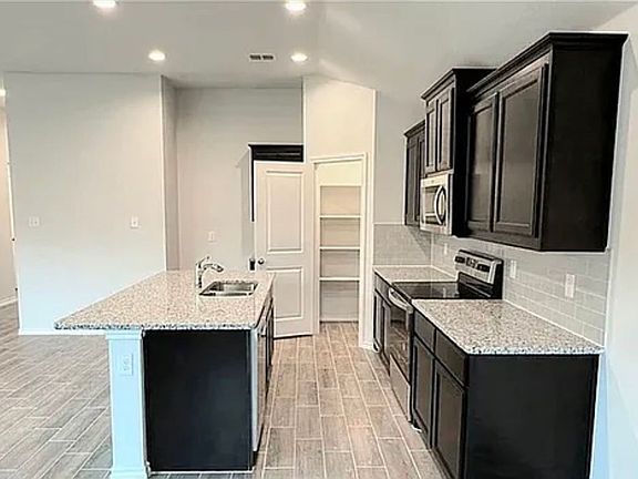 2nd image of 5825 Brookville Dr