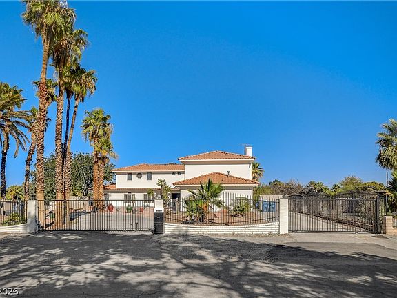 2nd image of 2920 El Camino Rd
