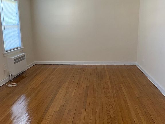 3rd image of 190 Millburn Ave APT A3