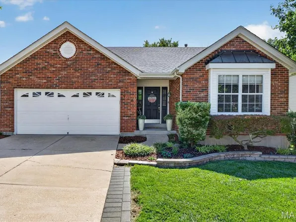 918 Claybend Dr, Ballwin, MO 63011