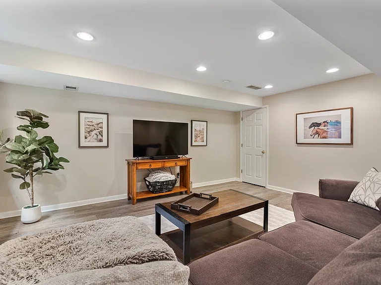 4873 Curie Ct — Photo 23