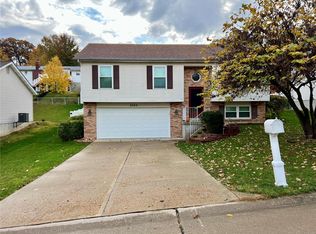 2220 Sonora Dr, Arnold, MO 63010