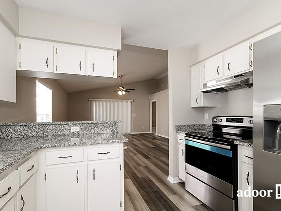 3rd image of 708 Leah Jean Ln