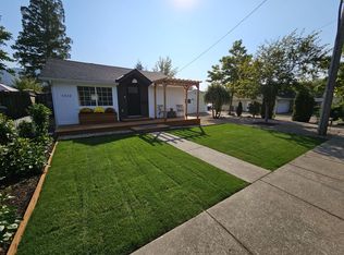 1325 NW Conklin Ave, Grants Pass, OR 97526