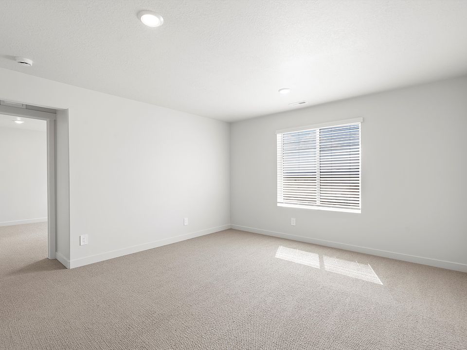 SLC_Cottonwood_ 4211_Landing_A_3523-N-Browning-St-Eagle-Mountain-UT.jpg