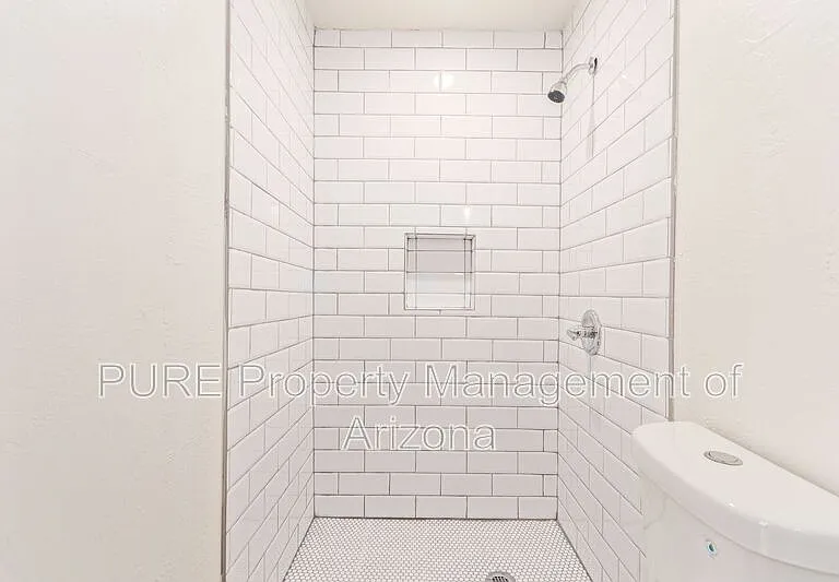 1538 W Fillmore St #B — Photo 13