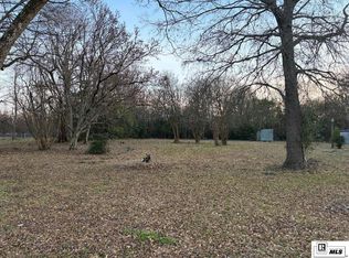 911 E Main St, Oak Grove, LA 71263