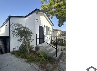 715 E 27th St, Los Angeles, CA 90011