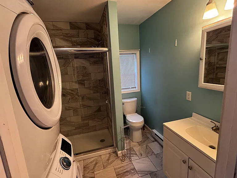 14 Winsor Ave #B — Photo 6