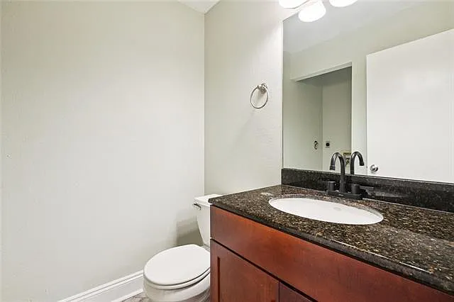 1111 S Peters St #217 — Photo 14