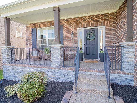 4th image of 3061 Oxford Dr