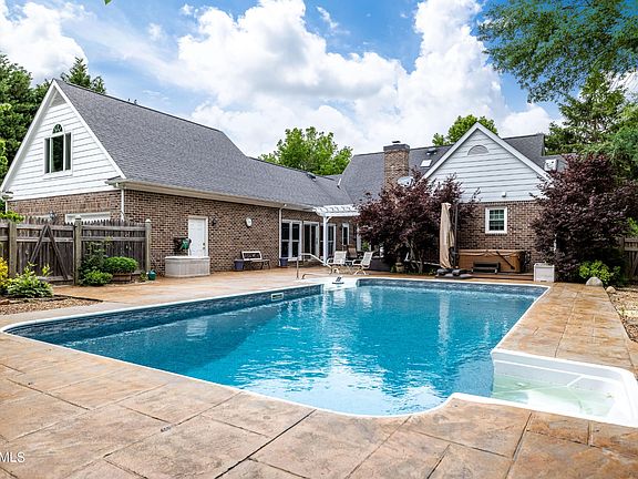 4th image of 12787 Tanglewood Dr