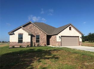 109 Captain Ln, Weatherford, TX 76086