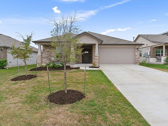 2nd image of 117 Stellamar Dr