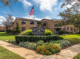 59 Hampton Pl, Freeport, NY 11520